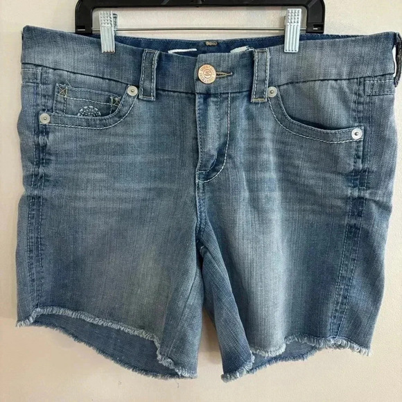 Seven7 Shorts Women Denim Embroidered Pockets Raw Hem Size 12 - Picture 1 of 9